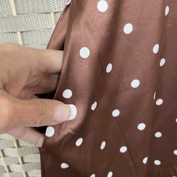 Torrid Stretch Satin Hi-Low Ruffle Skirt Size 1/1X/14-16 Brown Polka Dot NEW - Picture 5 of 10